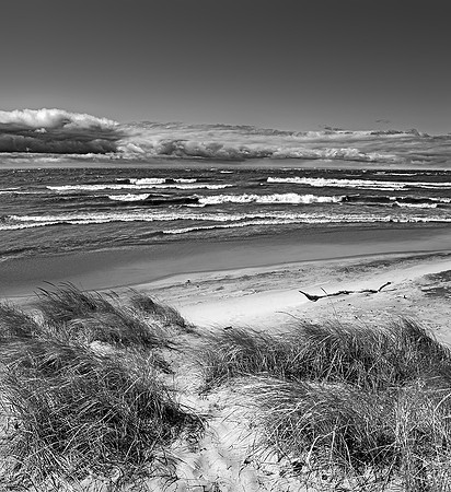 JAMES ST BEACH
